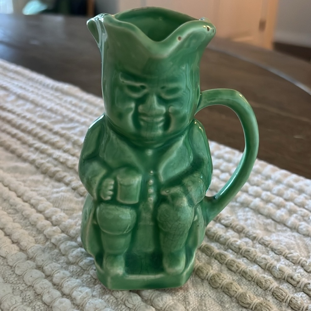 Vtg Toby Jug Figural Jade Green Celadon Ceramic 4 1/4”
Very Good condition